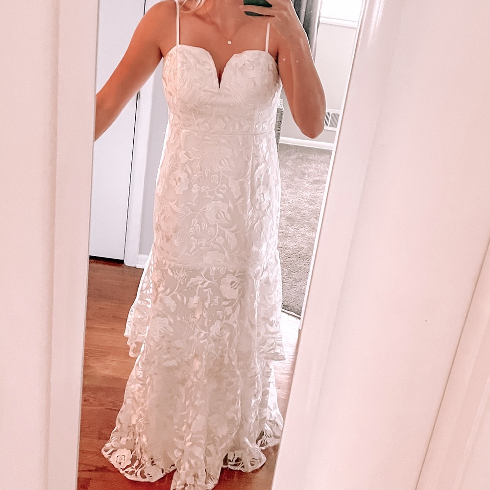 White lace maxi dress